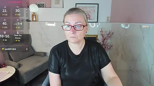 AlexandraKind online show from September 12, 1:44 pm