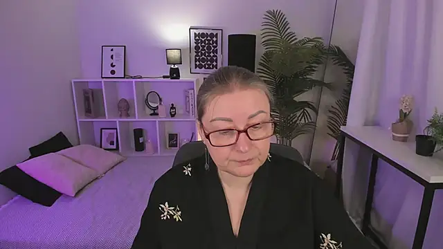 AlexandraKind online show from March 3, 8:38 pm