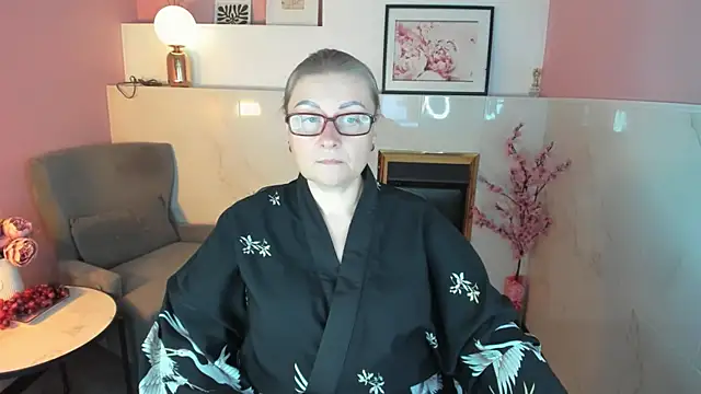 AlexandraKind online show from November 13, 8:46 pm