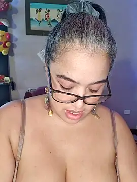 Katrina The Kitty online show from April 19, 6:10 pm