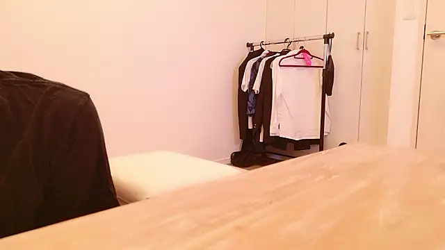 Snapshot of undo-busoku69 chatting on September 24, 6:09 am undo-busoku69 online show from September 24, 6:09 am