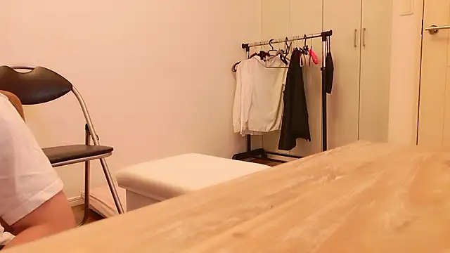 Snapshot of undo-busoku69 chatting on September 13, 12:16 pm undo-busoku69 online show from September 13, 12:16 pm