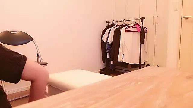 Snapshot of undo-busoku69 chatting on September 27, 6:08 am undo-busoku69 online show from September 27, 6:08 am