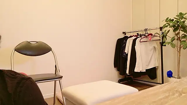 Snapshot of undo-busoku69 chatting on November 16, 10:20 am undo-busoku69 online show from November 16, 10:20 am