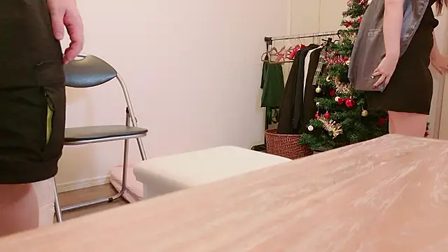 Snapshot of undo-busoku69 chatting on December 14, 1:06 pm undo-busoku69 online show from December 14, 1:06 pm