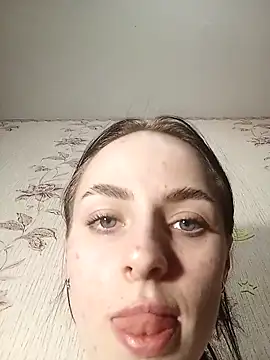 Snapshot of -bey_bi_Start chatting on December 19, 6:21 pm -bey bi Start online show from December 19, 6:21 pm