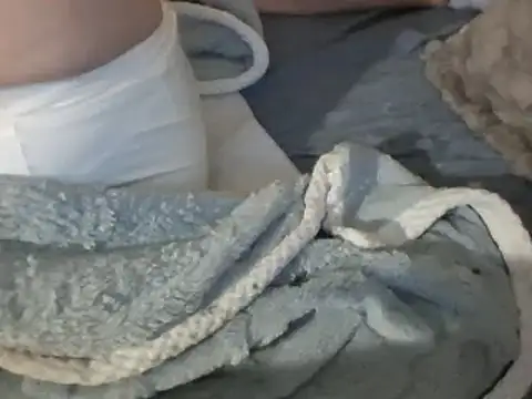 Snapshot of housewife_shantie chatting on March 16, 1:17 am housewife shantie online show from March 16, 1:17 am