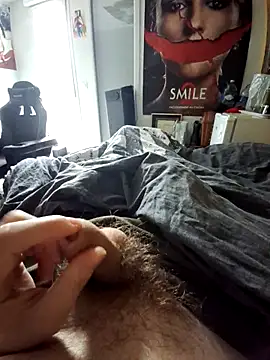 Snapshot of stev3w chatting on October 8, 10:50 am stev3w online show from October 8, 10:50 am