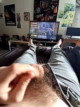 Snapshot of stev3w chatting on October 18, 9:33 am stev3w online show from October 18, 9:33 am