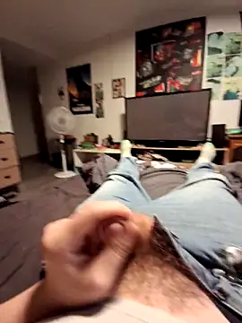 Snapshot of stev3w chatting on October 29, 6:23 am stev3w online show from October 29, 6:23 am