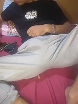 Snapshot of LOOLOOO123123 chatting on November 7, 6:07 am LOOLOOO123123 online show from November 7, 6:07 am