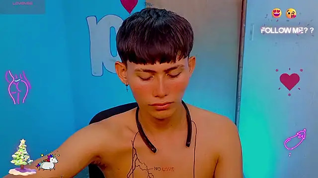 Snapshot of tanjiro_cute chatting on March 3, 3:24 am tanjiro cute online show from March 3, 3:24 am