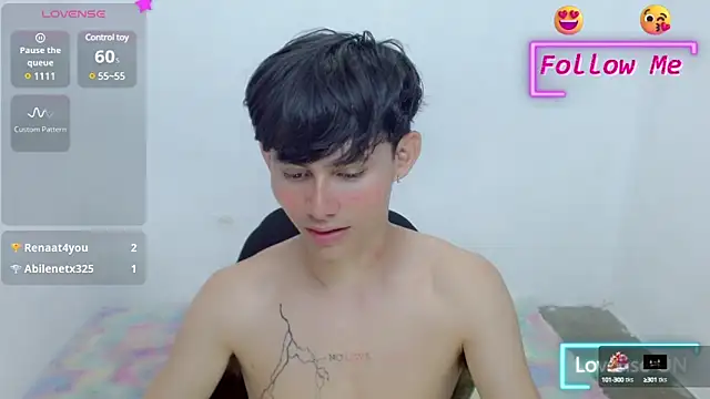 Snapshot of tanjiro_cute chatting on March 15, 3:29 am tanjiro cute online show from March 15, 3:29 am