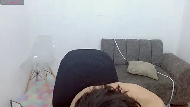 Snapshot of tanjiro_cute chatting on February 27, 3:18 am tanjiro cute online show from February 27, 3:18 am