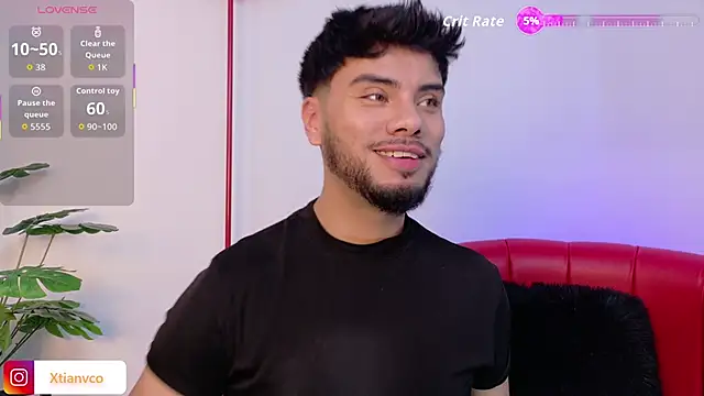 Snapshot of Tommidubois chatting on November 6, 3:54 am Tommidubois online show from November 6, 3:54 am