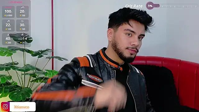 Snapshot of Tommidubois chatting on October 23, 3:49 am Tommidubois online show from October 23, 3:49 am