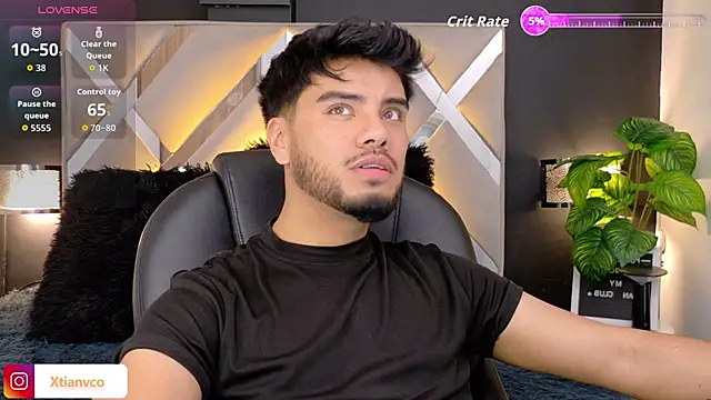 Snapshot of Tommidubois chatting on November 12, 3:54 am Tommidubois online show from November 12, 3:54 am