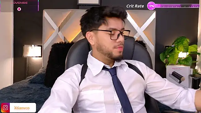 Snapshot of Tommidubois chatting on November 16, 4:06 am Tommidubois online show from November 16, 4:06 am