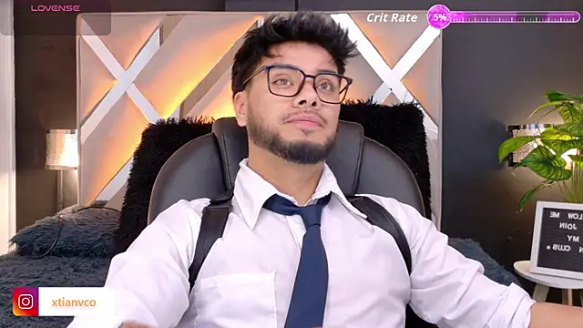 Snapshot of Tommidubois chatting on November 29, 4:23 am Tommidubois online show from November 29, 4:23 am