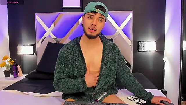 Tommidubois online show from February 25, 3:09 am