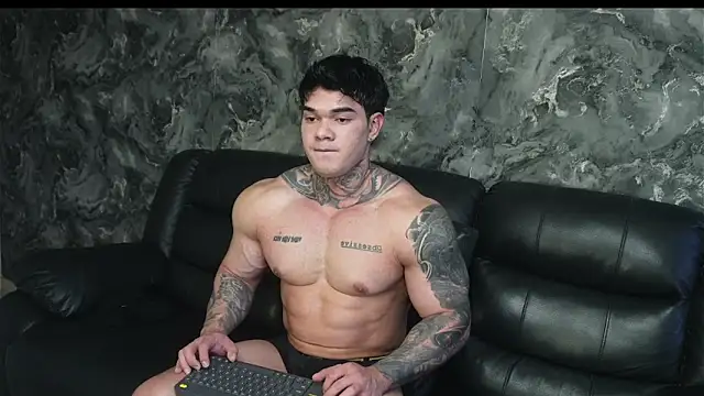 Snapshot of Justin_Clark chatting on October 27, 10:44 pm Justin Clark online show from October 27, 10:44 pm