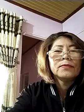 Baby-tits2024 online show from March 4, 11:54 pm