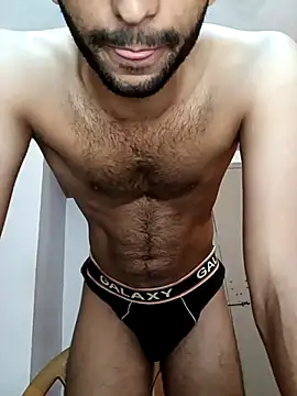 Snapshot of Vignesh3246 chatting on March 2, 6:35 pm Vignesh3246 online show from March 2, 6:35 pm