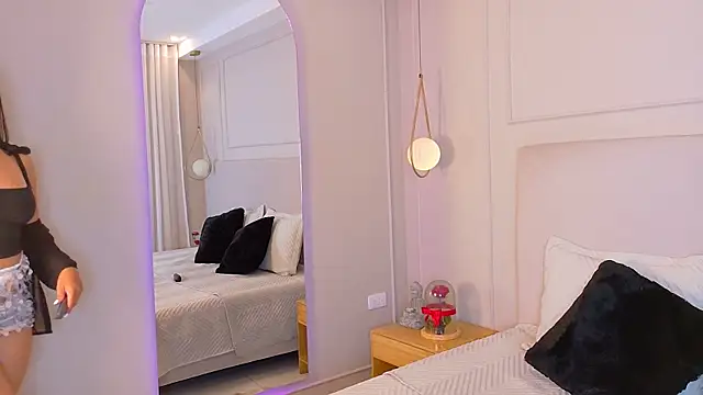 EymiCuper online show from October 24, 8:52 pm