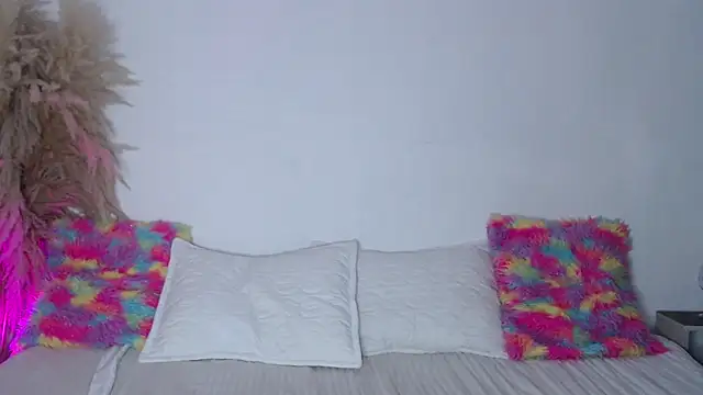 alinakiss online show from March 2, 2:04 pm
