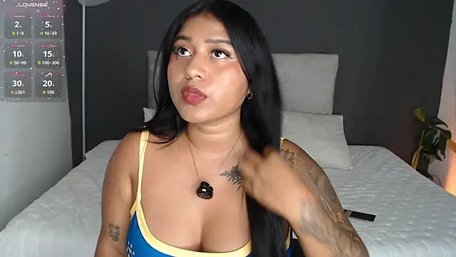alinakiss online show from June 26, 8:53 am