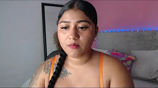 alinakiss online show from April 22, 3:35 am