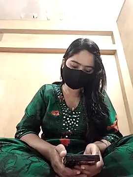 Magical Girl- online show from November 25, 3:29 am