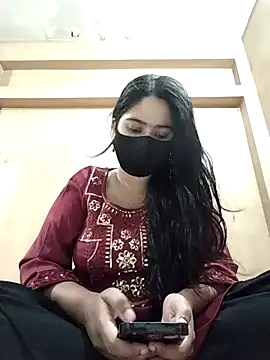 Magical Girl- online show from November 6, 3:54 am