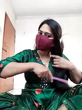 Magical Girl- online show from April 20, 7:22 am