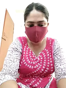 Magical Girl- online show from April 2, 4:19 am