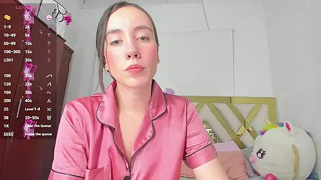 rousee yareldss online show from December 20, 4:04 am