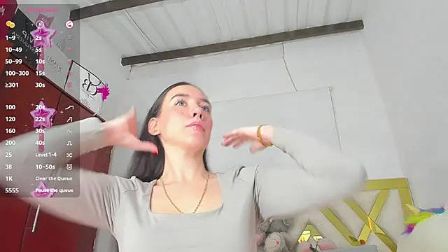 rousee yareldss online show from December 4, 8:30 pm