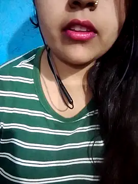 Love-Veronica online show from May 5, 1:47 pm