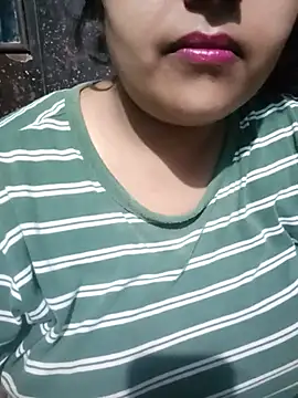 Love-Veronica online show from June 3, 6:12 pm