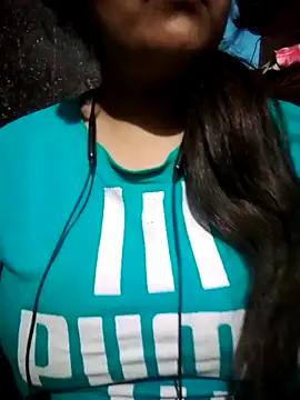 Love-Veronica online show from March 9, 6:00 pm