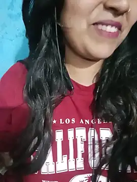 Love-Veronica online show from May 17, 6:08 pm