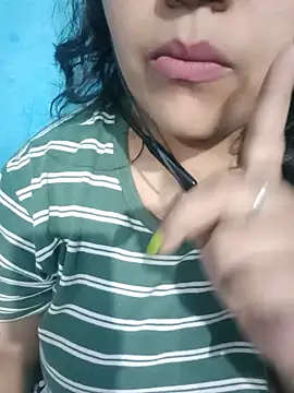 Love-Veronica online show from May 23, 6:29 pm