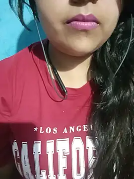Love-Veronica online show from May 15, 7:01 pm
