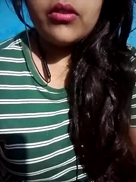 Love-Veronica online show from April 20, 5:36 pm