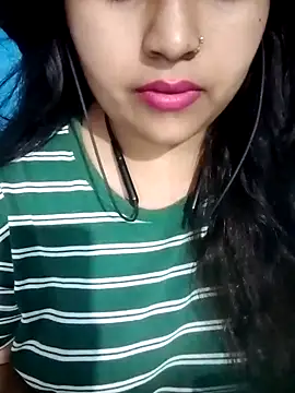 Love-Veronica online show from May 4, 6:11 pm
