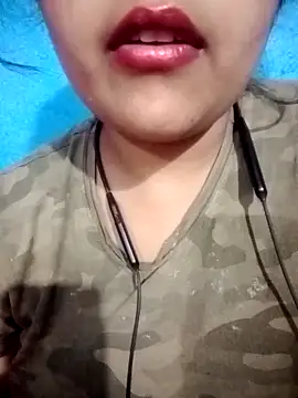 Love-Veronica online show from March 24, 8:36 am