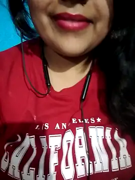 Love-Veronica online show from April 22, 6:14 pm