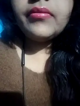 Love-Veronica online show from February 9, 6:17 pm