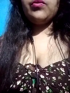 Love-Veronica online show from February 18, 5:53 pm