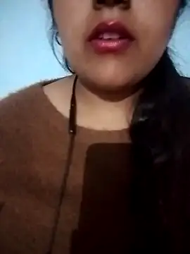 Love-Veronica online show from February 12, 1:33 pm